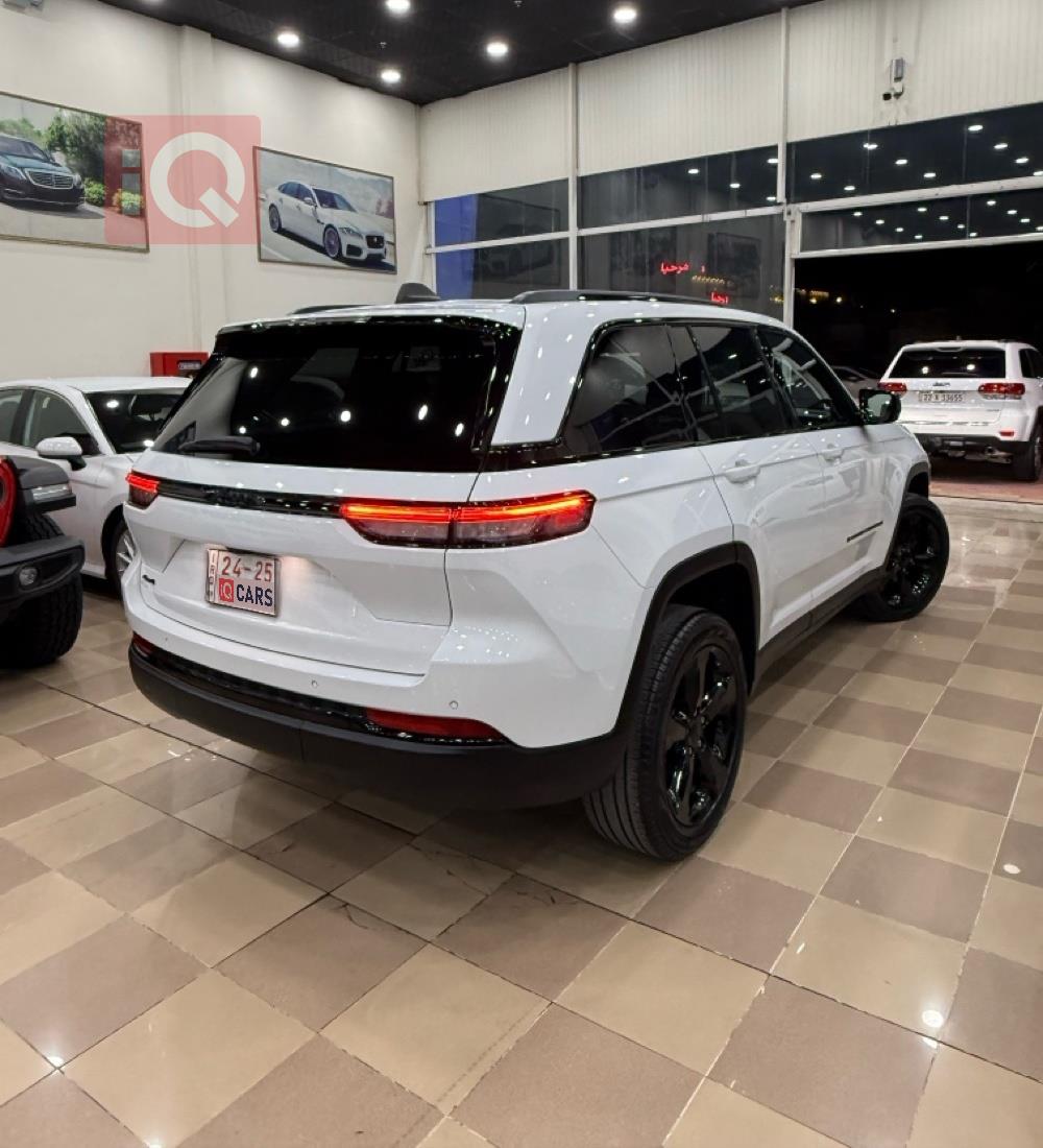 جيب جراند شيروكي